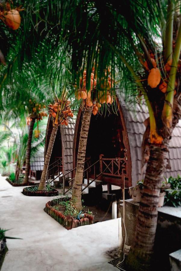 Hakuna Matata Resort Гили-Эйр Экстерьер фото
